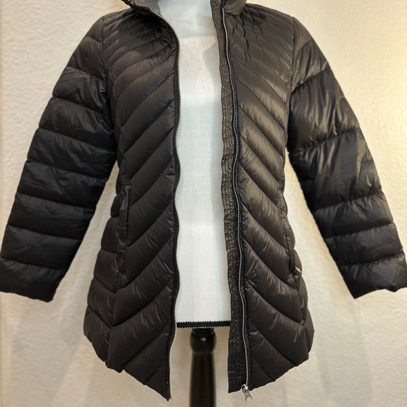 Womens Down Blend Jacket. Invisible pockets outside & 2 in. Machine Washable! - Picture 3 of 11
